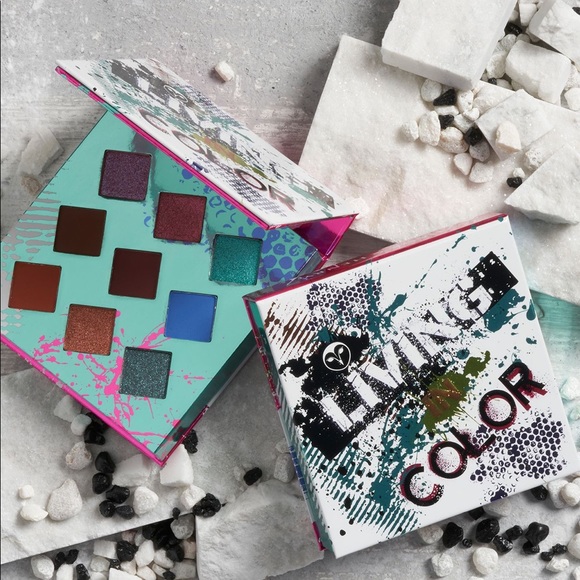 🎀HANK & HENRY Living in Color Eyeshadow Palette - Picture 4 of 10